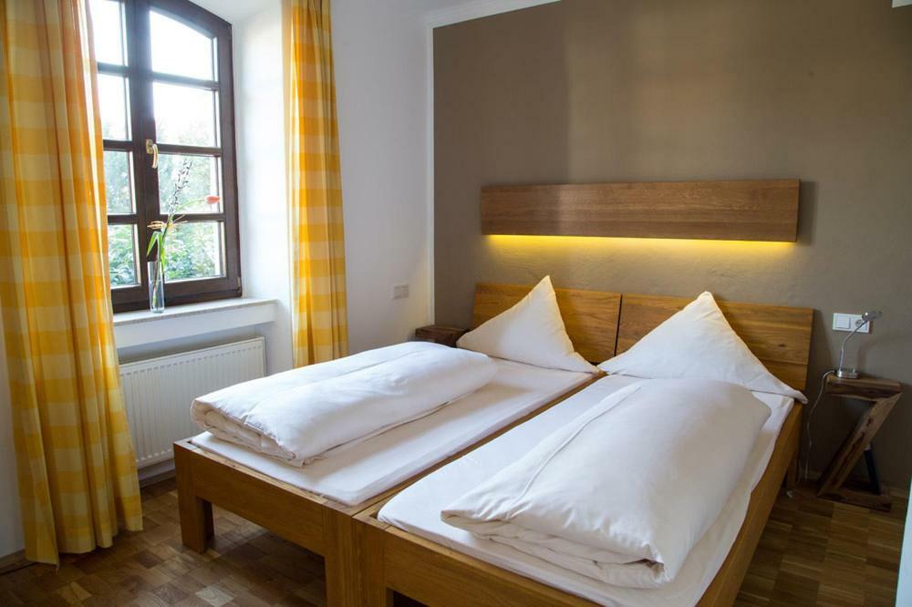 Landhotel Battenheimer Hof Bodenheim Exterior photo